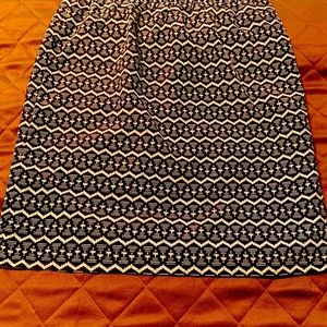 LOFT back and white skirt